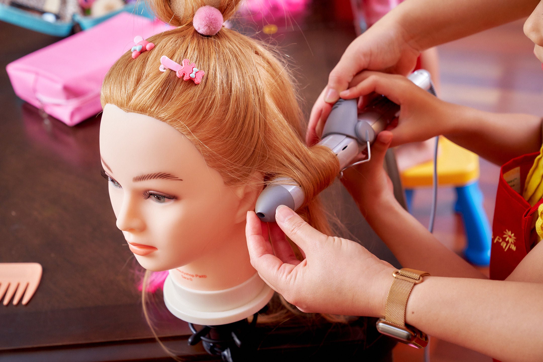 Doll shop hair shop