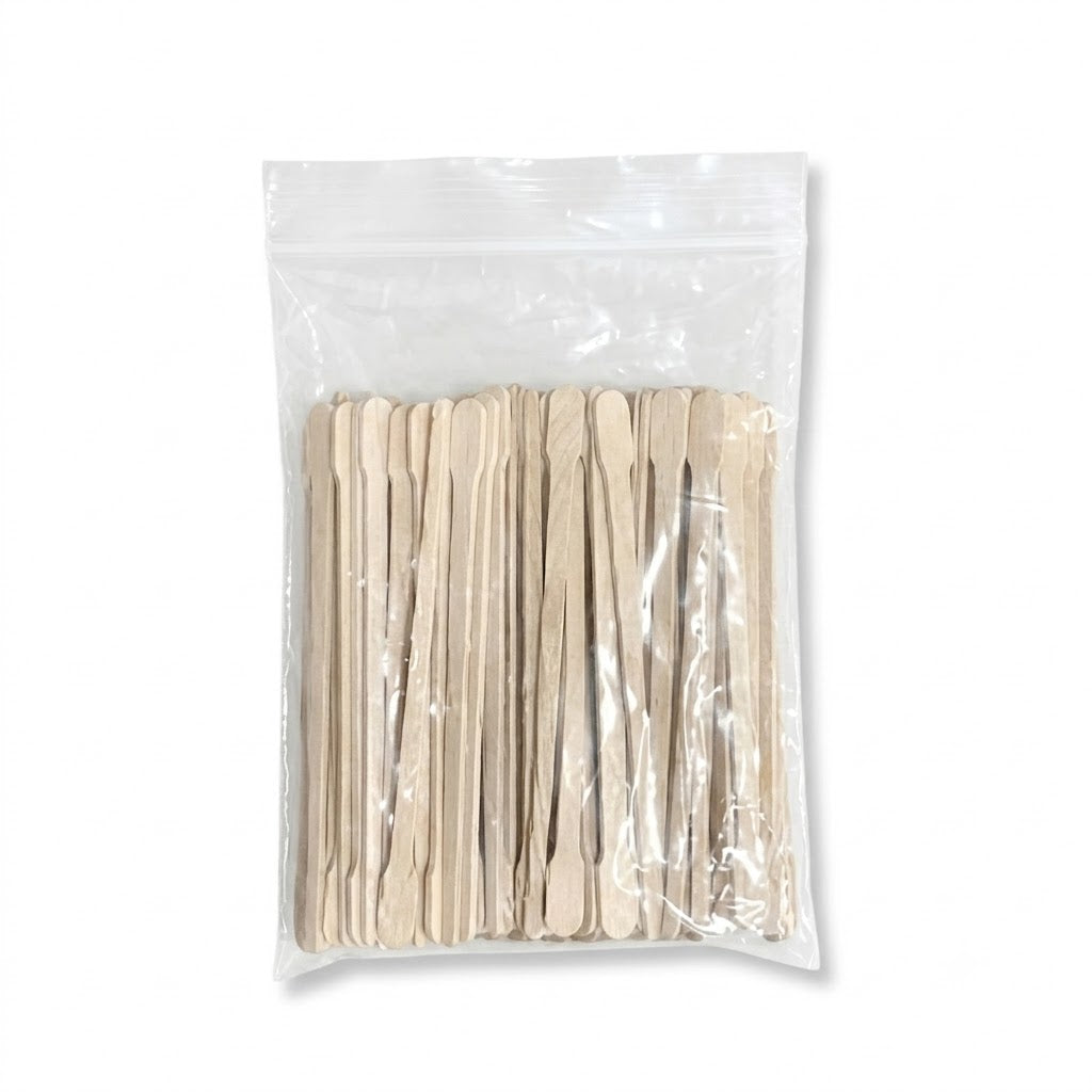 Pack of small wooden esthetics spatulas
