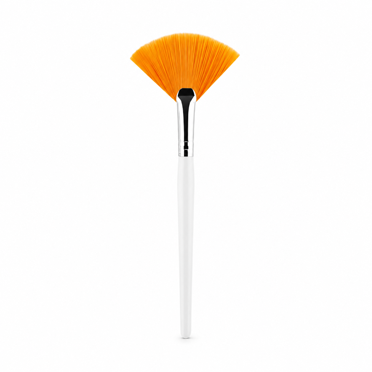 Close view of taklon fan brush bristles